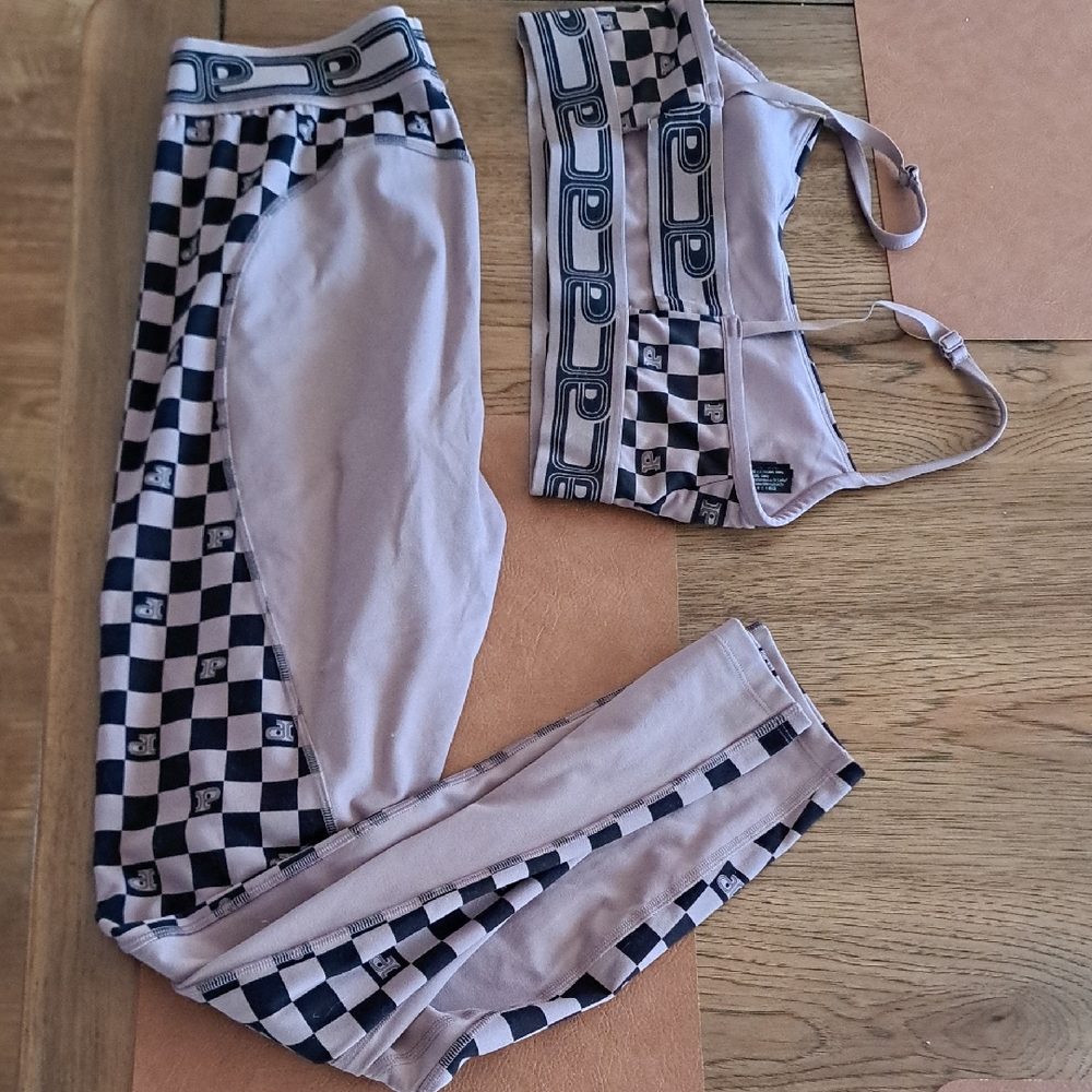 Victoria's Secret Black and Gray Leggings Set